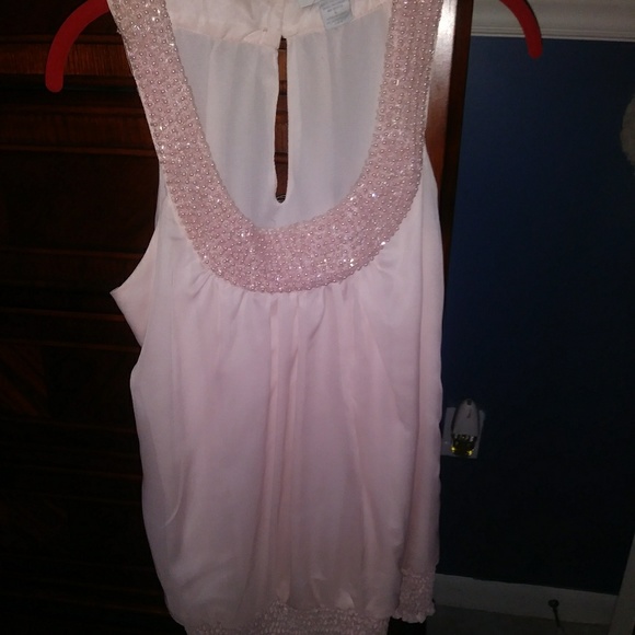 Tops - 😨😨FINAL MAD SALE!#😨😨 Blouse